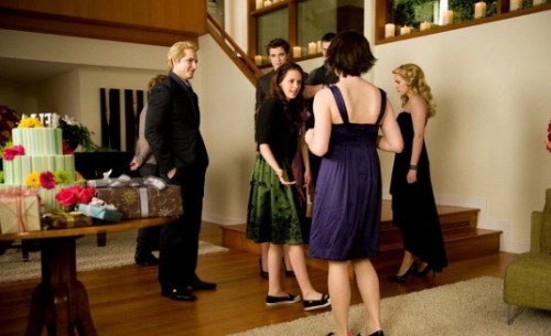 twilight_new_moon_bella_birthday-500x305