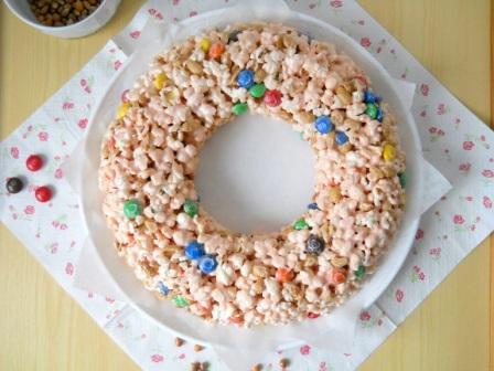 corinadanielamuresan-halloweenpopcorncake